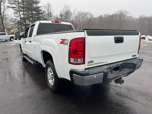 Used 2010 GMC Sierra 2500 SLE image 3