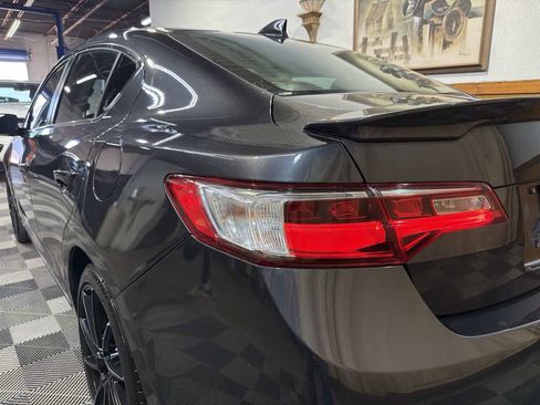 Used 2016 Acura ILX w/ Technology Plus Package image 9