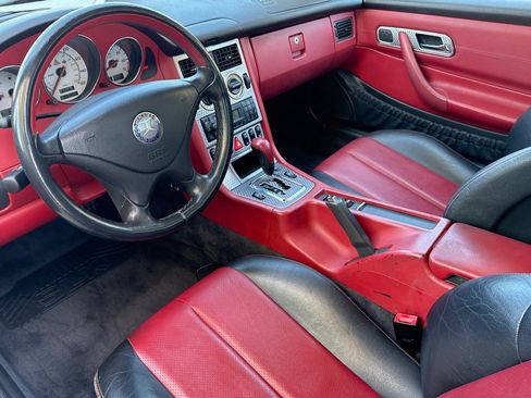 Used 2001 Mercedes-Benz SLK 230 image 4