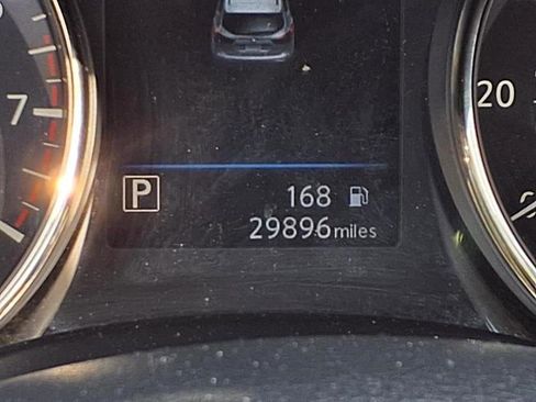 Used 2020 Nissan Rogue Sport S image 24