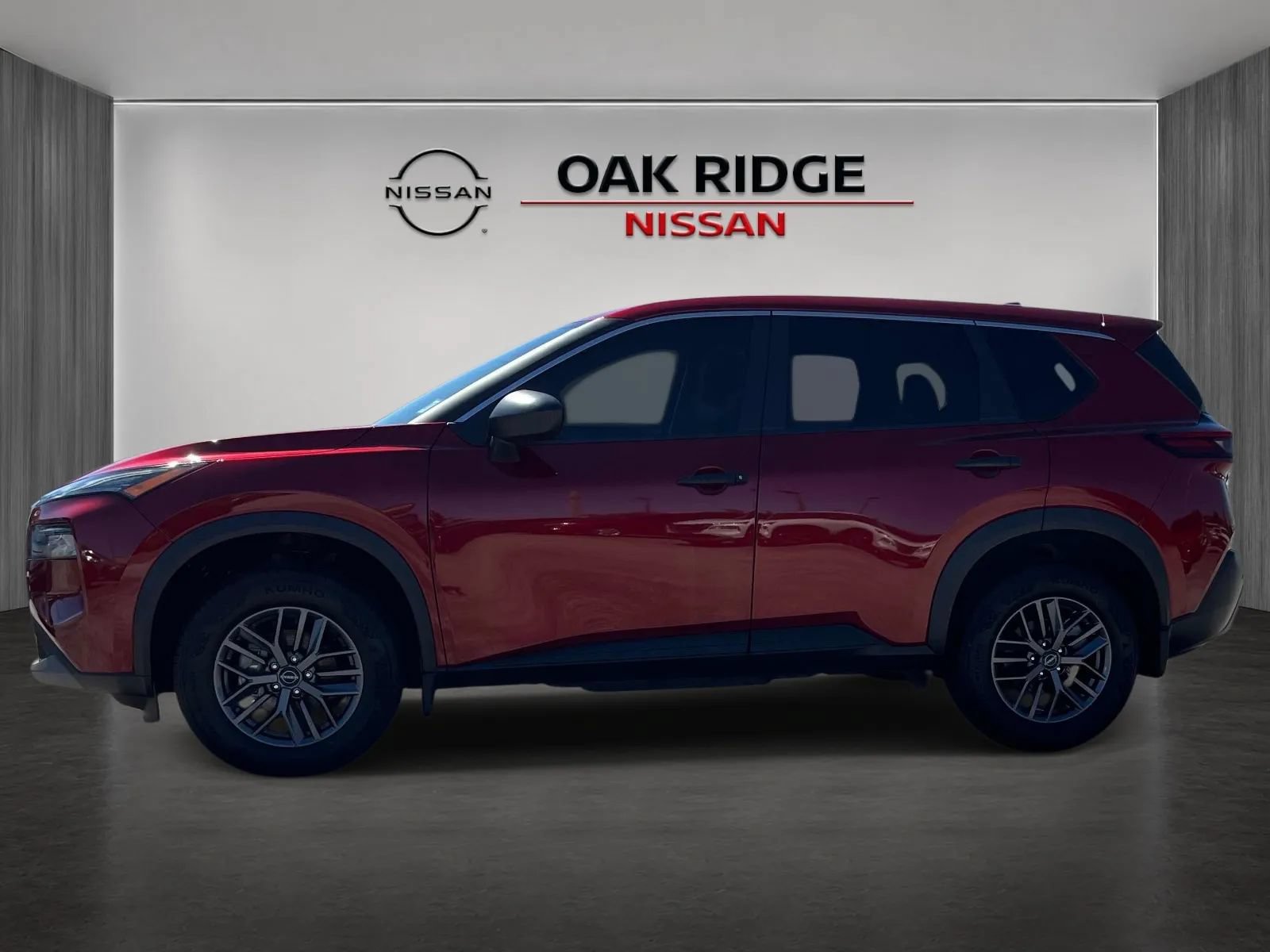 Used 2023 Nissan Rogue S FWD image 6