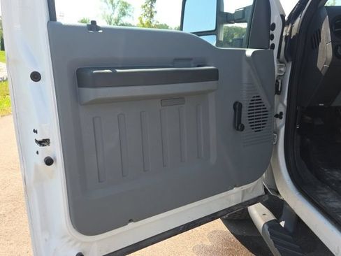 Used 2015 Ford F250 XL w/ XL Value Package AWD/4WD image 15