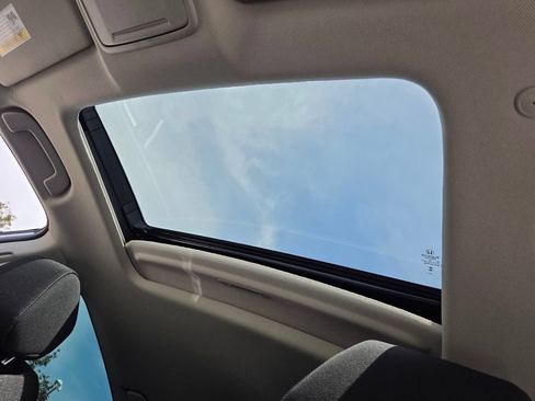 Certified 2025 Honda Accord SE image 20