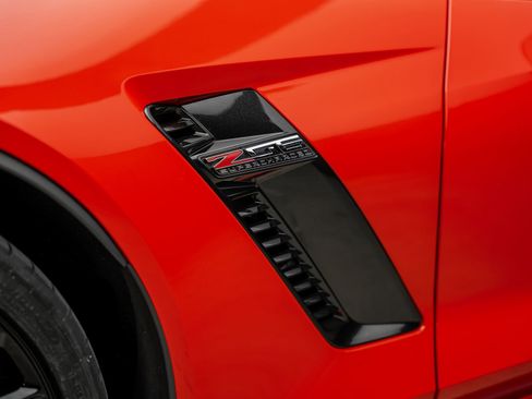 Used 2019 Chevrolet Corvette Z06 RWD image 26
