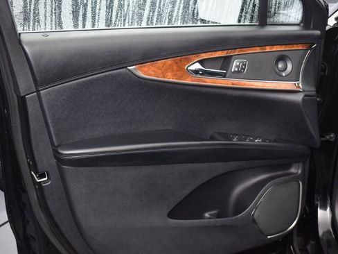 Used 2019 Lincoln Nautilus Reserve image 6