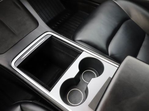 Used 2021 Tesla Model 3 Standard Range Plus image 63