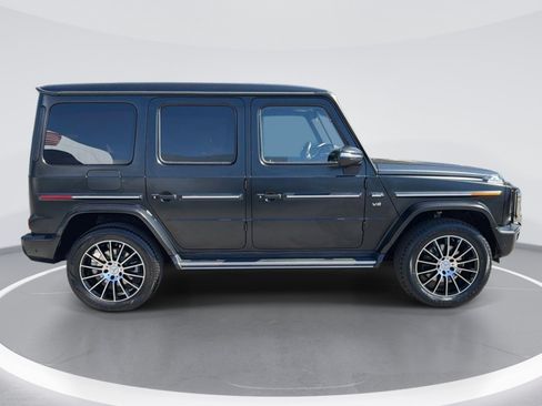 Used 2024 Mercedes-Benz G 550 image 3