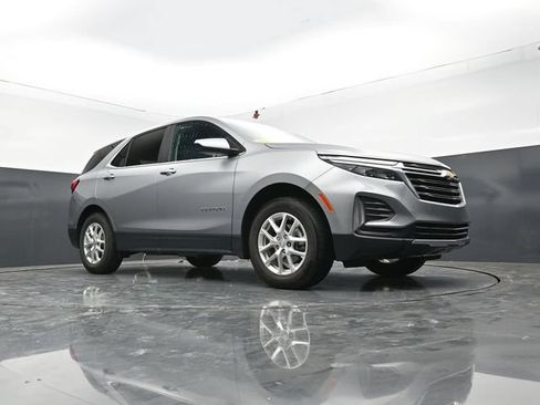 Used 2024 Chevrolet Equinox LT AWD/4WD image 50