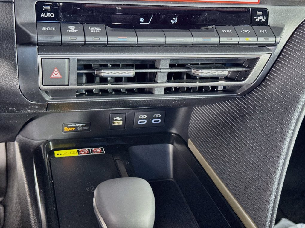 Used 2026 Toyota Camry SE FWD image 20