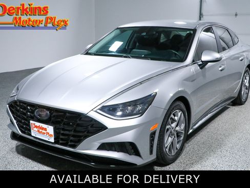 Used 2020 Hyundai Sonata SEL FWD image 1