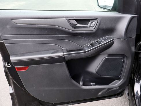 Used 2025 Ford Escape Active FWD image 25