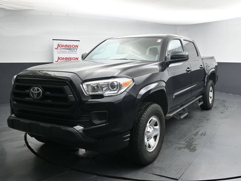 Used 2020 Toyota Tacoma SR AWD/4WD image 4