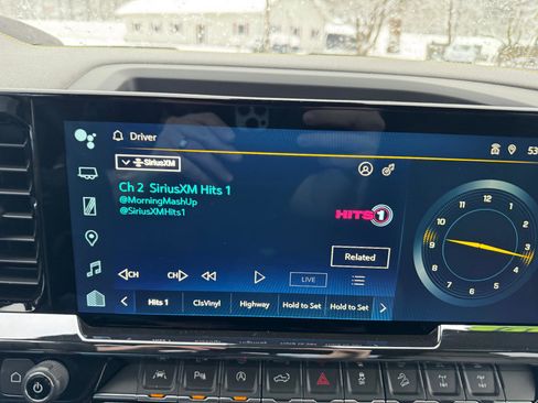 Used 2024 Chevrolet Silverado 1500 ZR2 w/ Technology Package image 33