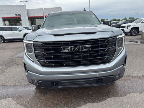 Used 2025 GMC Sierra 1500 Elevation w/ Elevation Premium Package AWD/4WD image 6