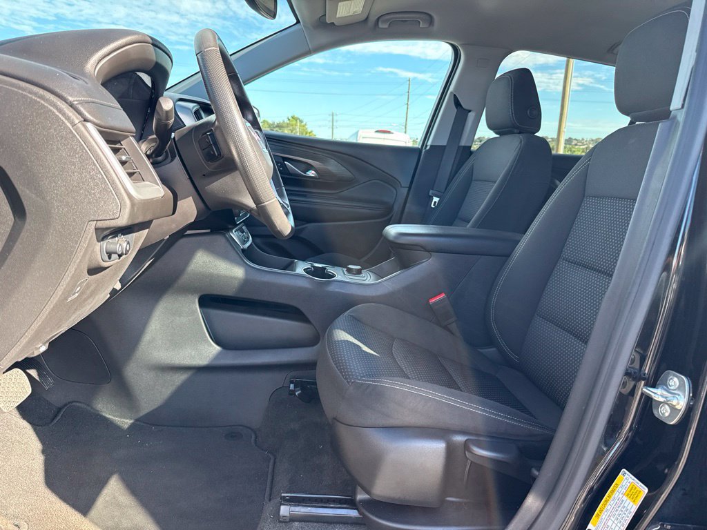 Used 2024 GMC Terrain SLE FWD image 6