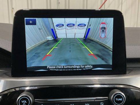 Used 2022 Ford Escape Titanium image 18