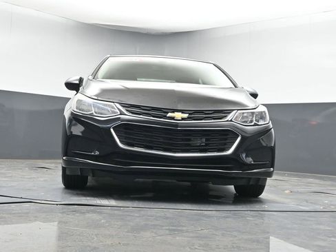 Used 2018 Chevrolet Cruze LS image 29