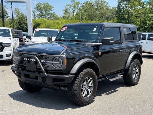 Used 2023 Ford Bronco Badlands AWD/4WD image 9