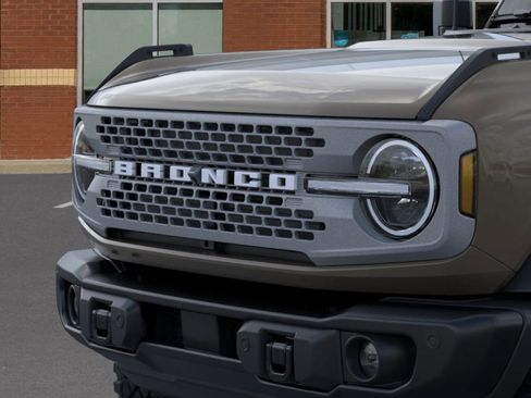New 2026 Ford Bronco Badlands image 19
