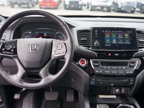 Used 2022 Honda Pilot Black Edition image 17