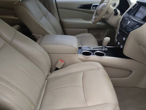Used 2014 Nissan Pathfinder SV FWD image 21
