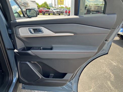 New 2026 Ford Explorer Active AWD/4WD image 41