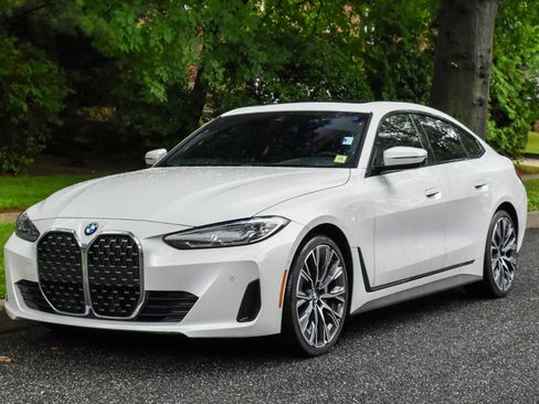 Used 2022 BMW 430i Gran Coupe w/ Parking Assistance Package RWD image 2