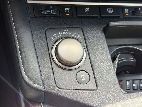Used 2016 Lexus ES 350 w/ Luxury Package w/Wood Trim FWD image 21