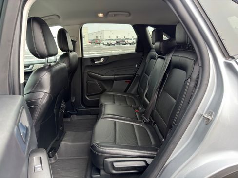 Used 2022 Ford Escape SEL image 26