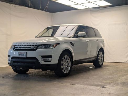 Used 2017 Land Rover Range Rover Sport HSE AWD/4WD image 3
