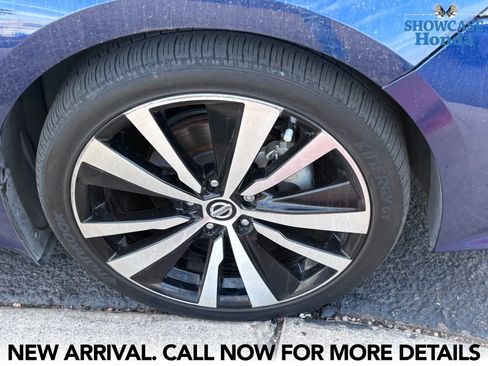 Used 2020 Nissan Altima 2.5 SR w/ Premium Package FWD image 8
