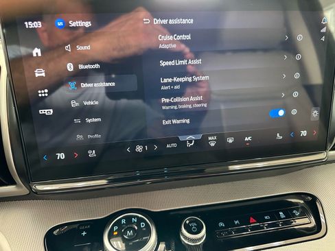 Certified 2025 Ford Expedition Active AWD/4WD image 39