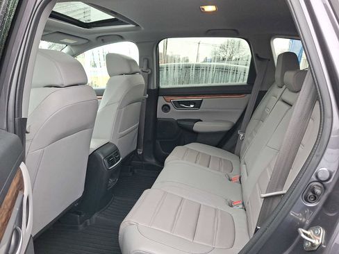Used 2017 Honda CR-V Touring image 10