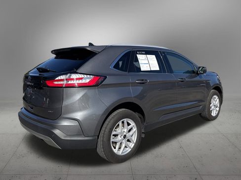 Certified 2024 Ford Edge SEL w/ Convenience Package image 4