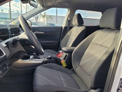 New 2026 Kia Seltos LX image 9