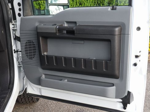 Used 2012 Ford F250 XLT w/ XLT Value Pkg image 36