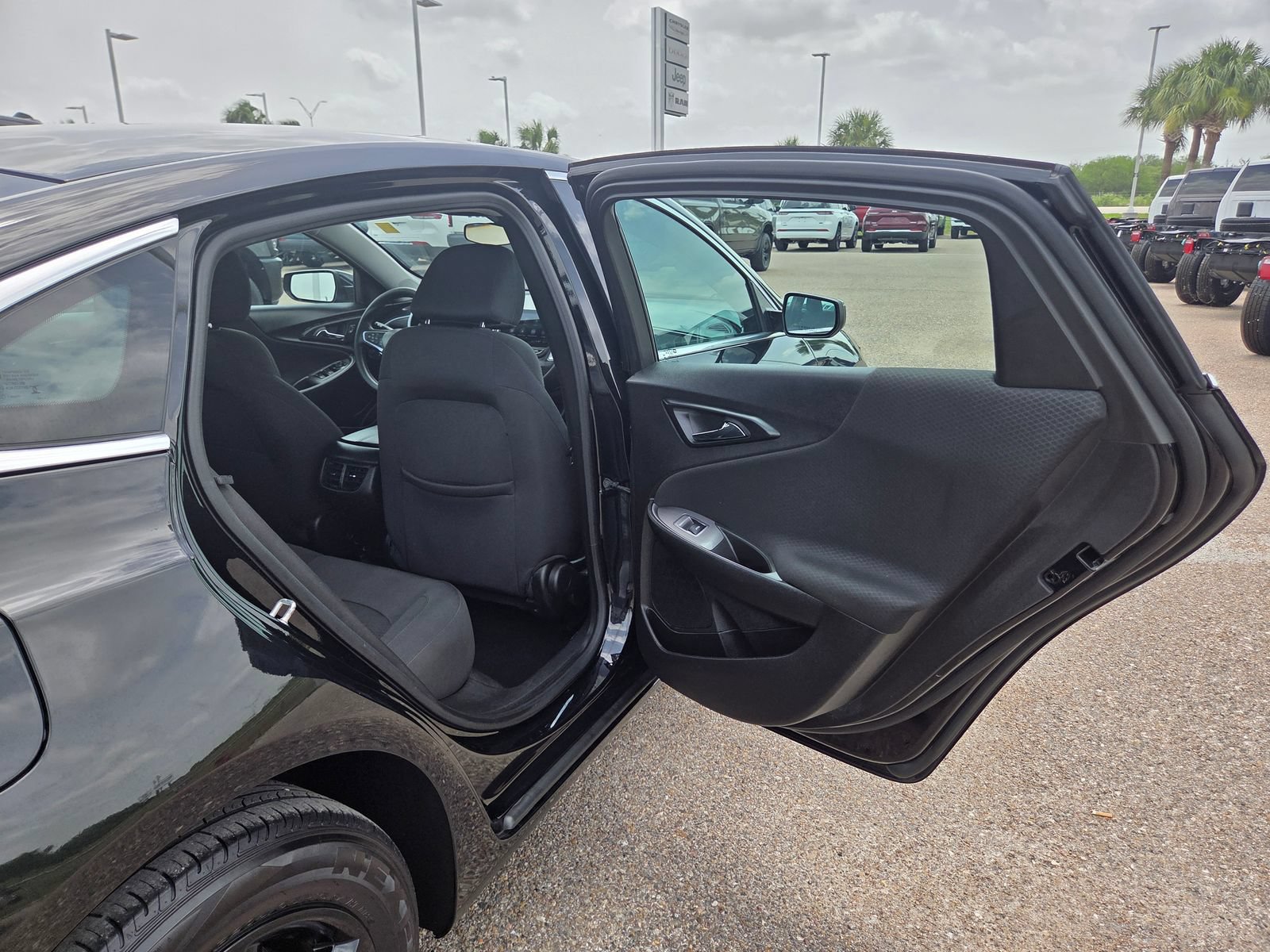 Used 2024 Chevrolet Malibu LT FWD image 16