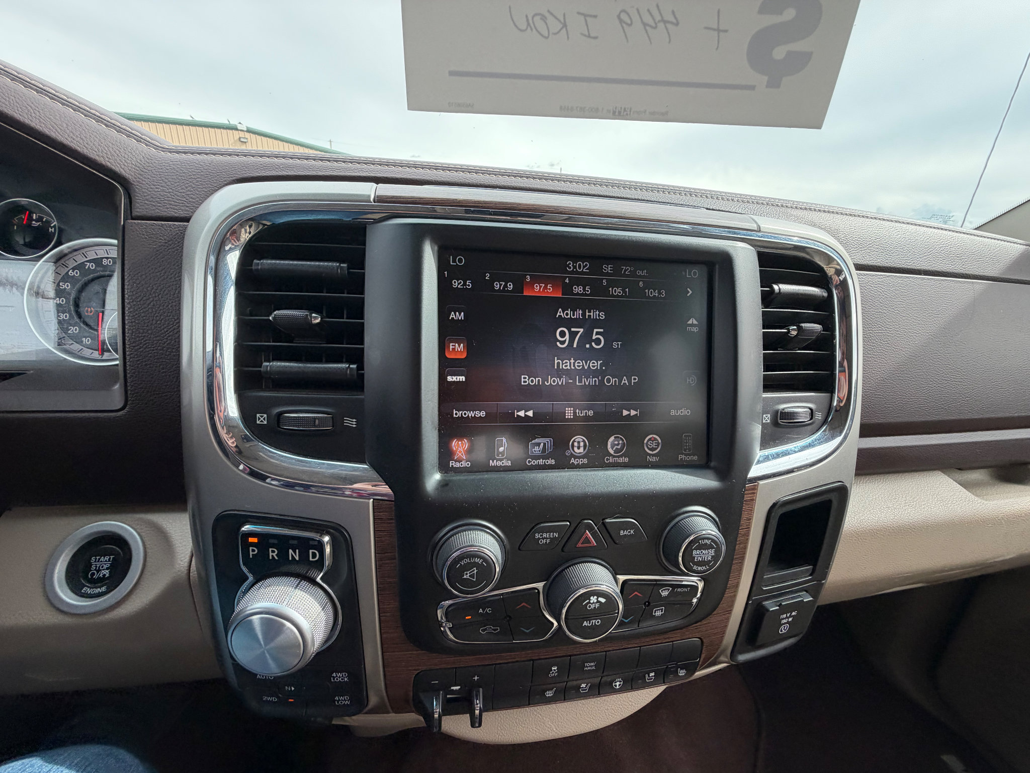 Used 2016 RAM 1500 Laramie w/ Convenience Group AWD/4WD image 24