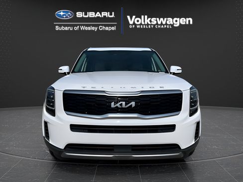 Used 2022 Kia Telluride EX w/ EX Premium Package FWD image 2