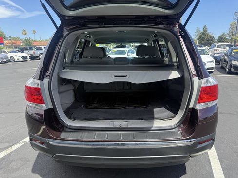 Used 2012 Toyota Highlander 4WD image 22