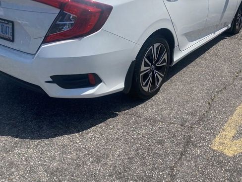 Used 2016 Honda Civic EX-T image 3