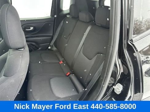 Used 2023 Jeep Renegade Latitude image 20