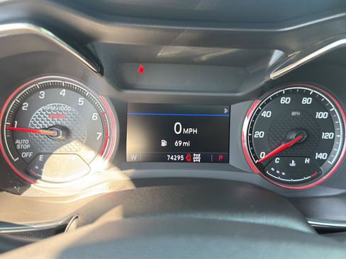 Used 2022 Chevrolet TrailBlazer RS w/ Sun and Liftgate Package AWD/4WD image 23