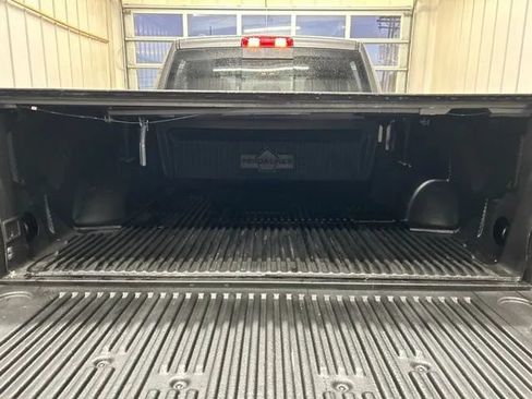 Used 2020 RAM 1500 Classic Warlock AWD/4WD image 13