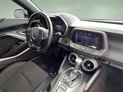 Used 2021 Chevrolet Camaro LT RWD image 15