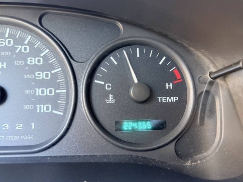 Used 2003 Chevrolet Venture LS w/ Convenience Package FWD image 14