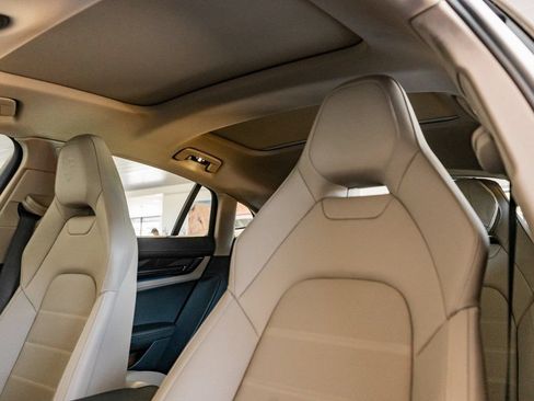 Certified 2025 Porsche Panamera 4 AWD/4WD image 14