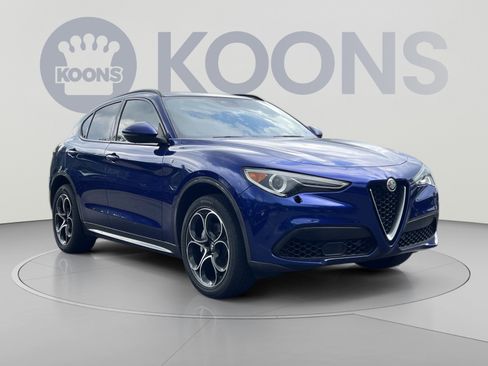 Used 2023 Alfa Romeo Stelvio Ti w/ Active Assist Plus Package AWD/4WD image 10