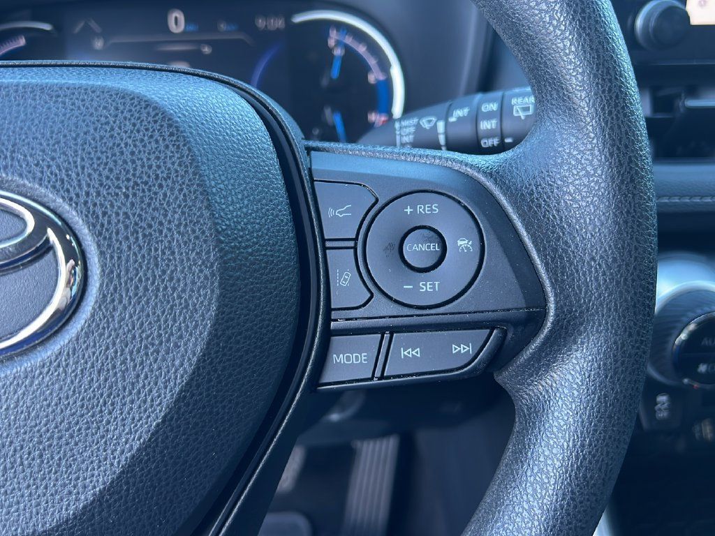 Certified 2023 Toyota RAV4 AWD Hybrid image 22