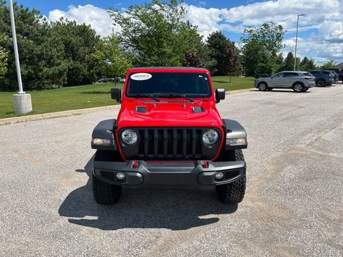 Used 2022 Jeep Wrangler Unlimited Rubicon w/ Cold Weather Group AWD/4WD image 2